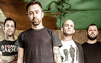 smlriseagainst-bw-2013-770